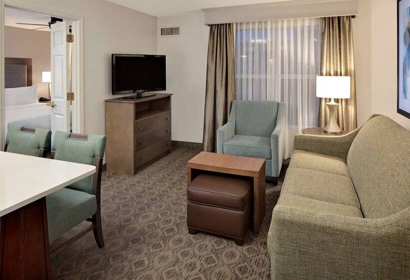 Quarto Standard Cama Casal com Vistas, Homewood Suites By Hilton Minneapolismall Of America