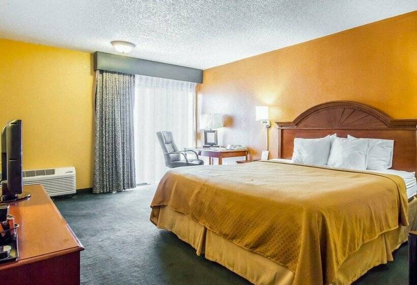 Standard Room Double Bed Adapted for people with reduced mobility, Quality Inn Near Downtown Tucson