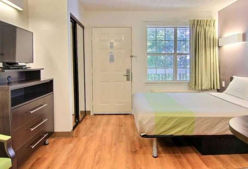 اتاق استاندارد با تخت دوبل برای معلولان, Studio 6austin, Tx  Northwest