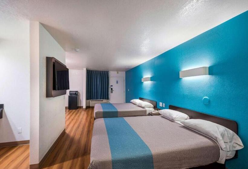 اتاق استاندارد برای معلولان, Motel 6 Irving, Tx  Irving Dfw Airport East