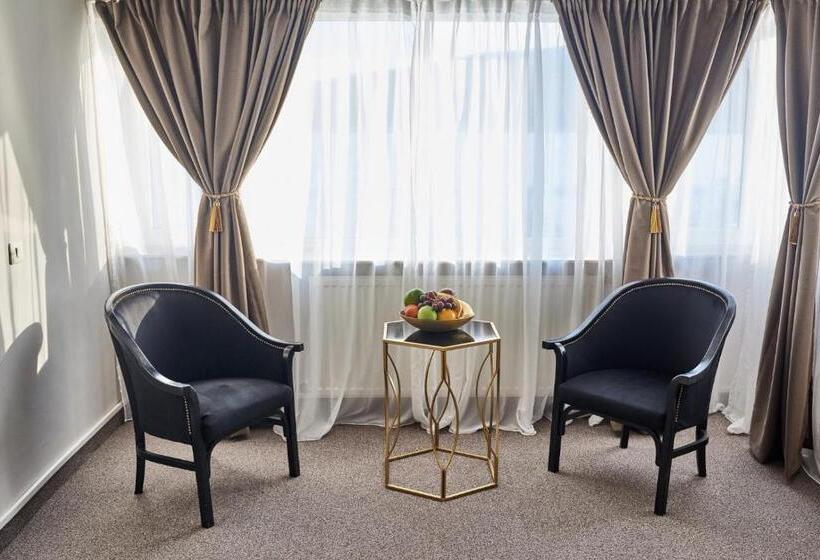 اتاق لوکس, Riviera By Queens Hotel And Resort