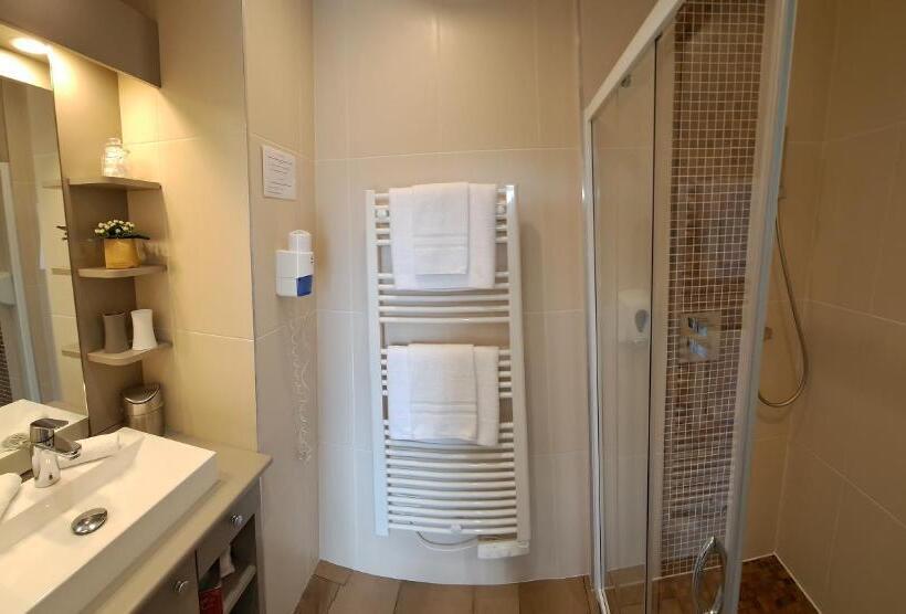 Triple Room Sea View, La Maison Du 6