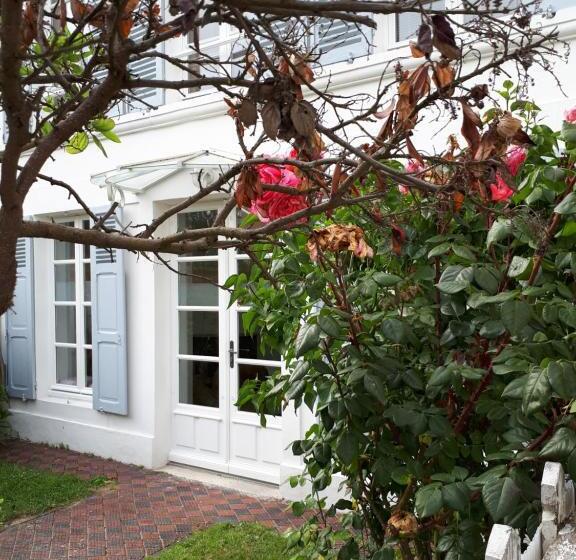 ویلای 1 خوابه, La Maison Du 6