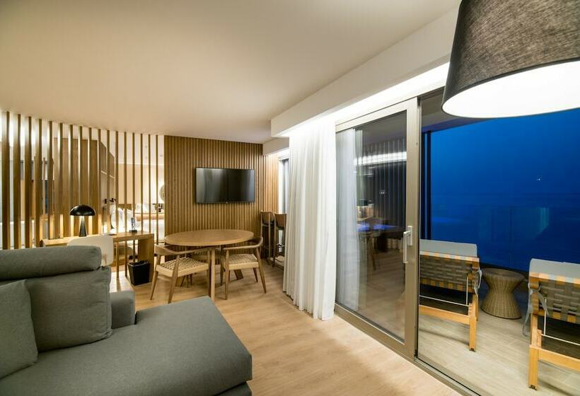 Suite with Hot Tub, Akasha Beach  & Spa