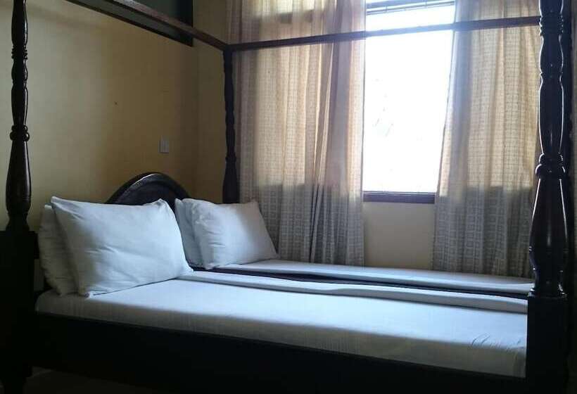 اتاق استاندارد یک نفره, Transit Motel Ukonga