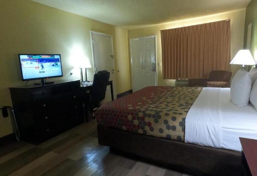 身障者適用キングサイズベッドルーム, Econo Lodge Inn & Suites Downtown Northeast Near Fort Sam Houston
