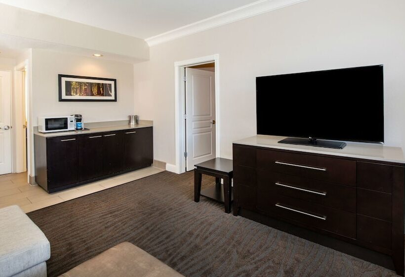 سوئیت با بالکن, Hilton Santa Cruz/scotts Valley
