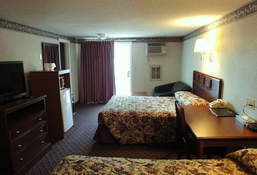 Standard Room, Hyannis Travel Inn