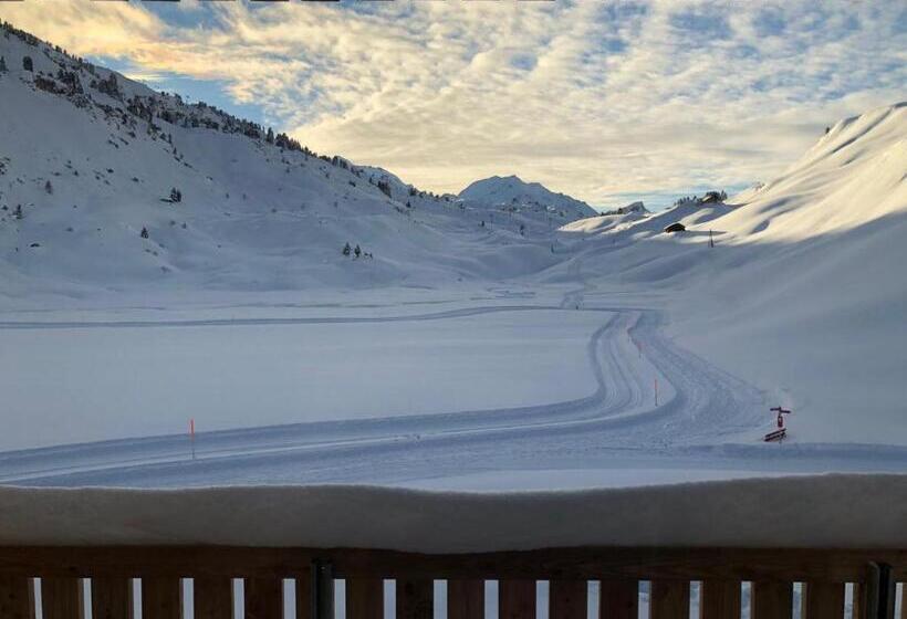 اتاق خانوادگی, Apart Wolf Arlberg