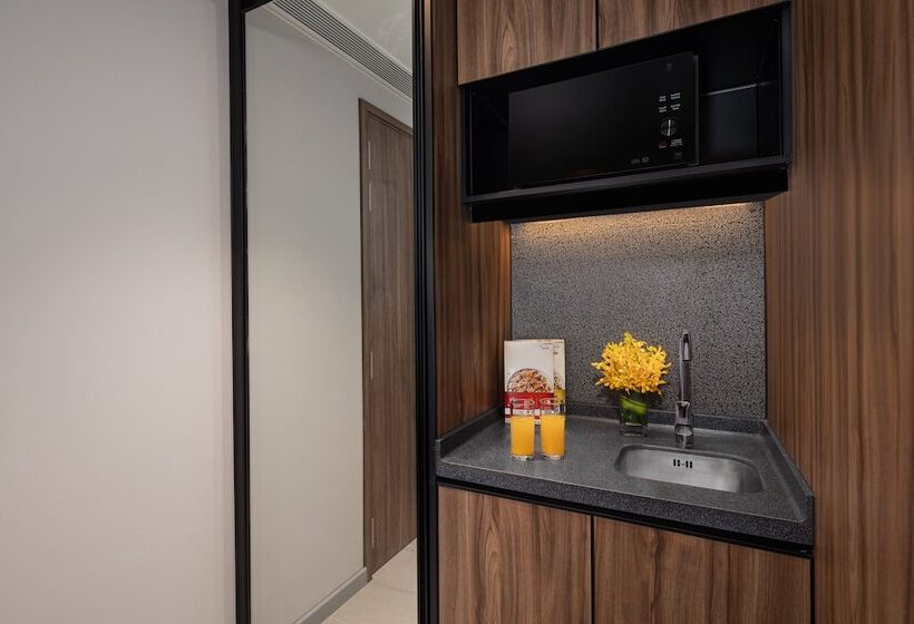 استودیوی استاندارد, Citadines Rochor