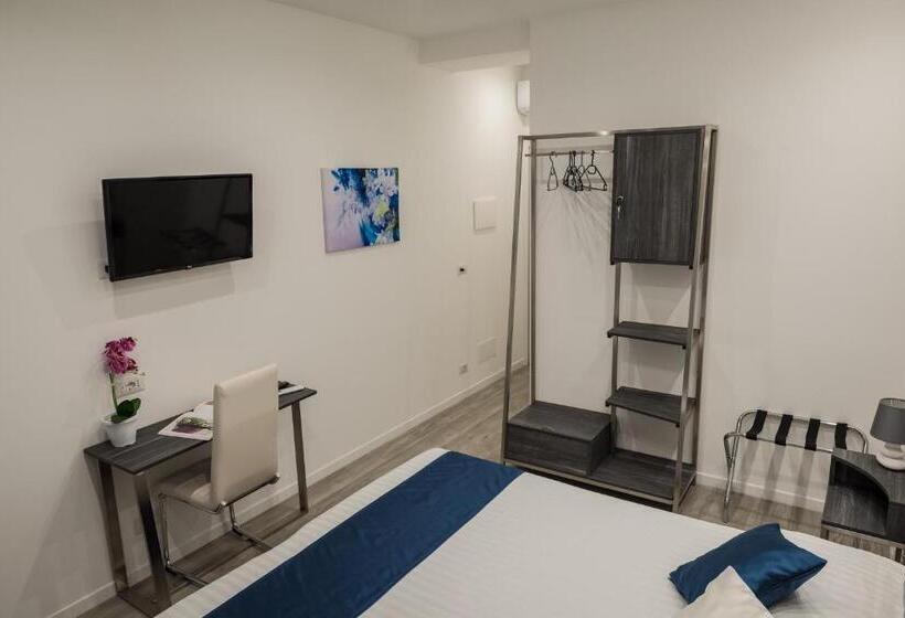 اتاق استاندارد با بالکن, B&b Elegance