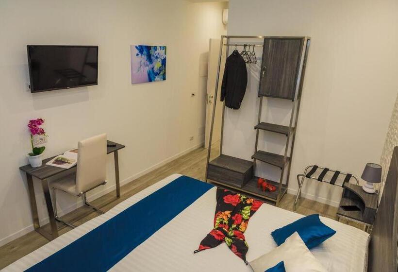 اتاق استاندارد با بالکن, B&b Elegance