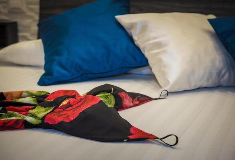 اتاق استاندارد با بالکن, B&b Elegance