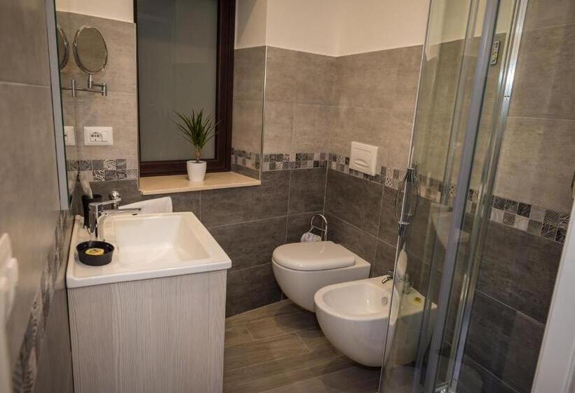 اتاق استاندارد با بالکن, B&b Elegance