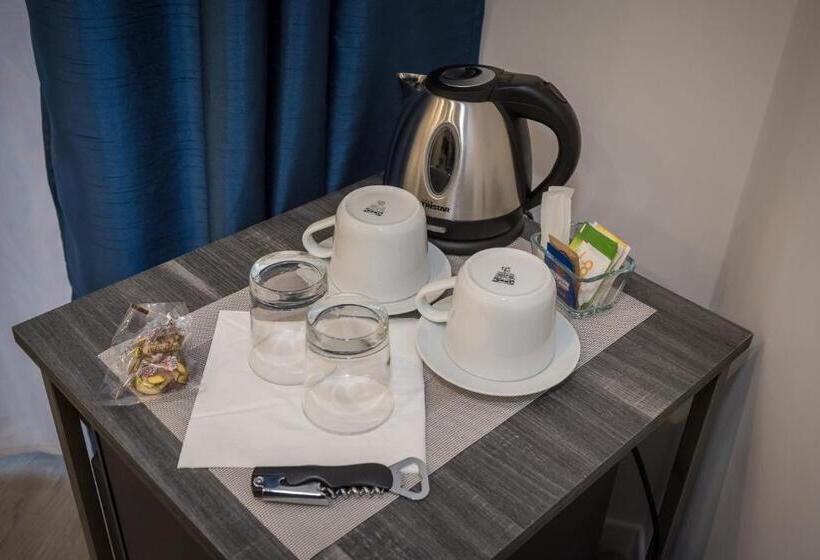 اتاق استاندارد با بالکن, B&b Elegance