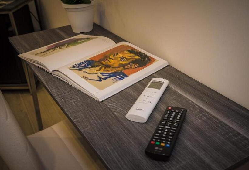 اتاق استاندارد با بالکن, B&b Elegance