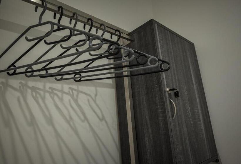 اتاق استاندارد, B&b Elegance