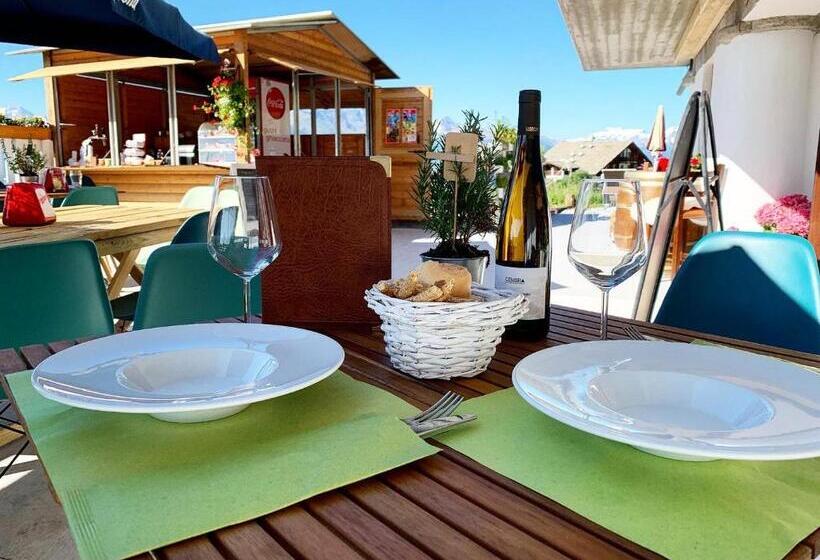 اتاق استاندارد سه نفره, Chalet Des Alpes