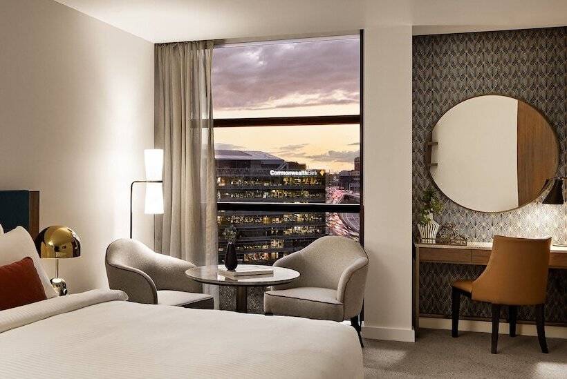 Standard Room Double Bed City View, Crowne Plaza Sydney Darling Harbour