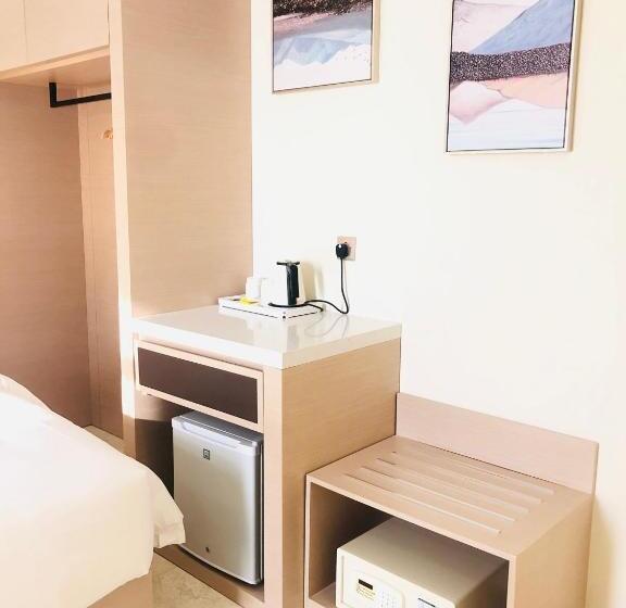 اتاق استاندارد, Season Inn