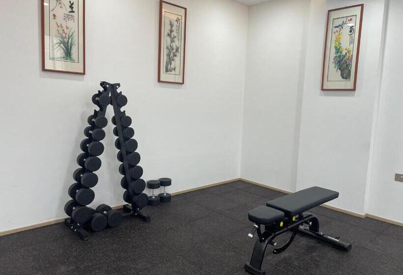 آپارتمان 1 خوابه, Season Inn