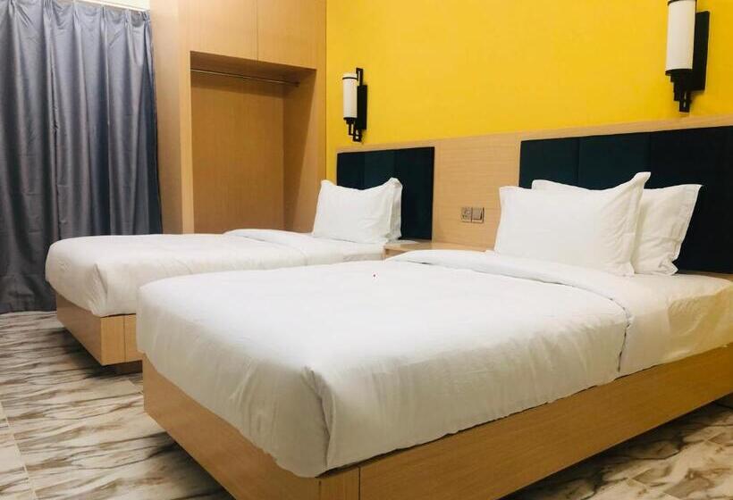آپارتمان 2 خوابه, Season Inn