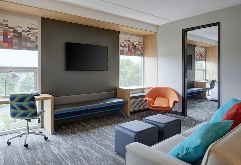 Suite, Aloft Columbus Westerville