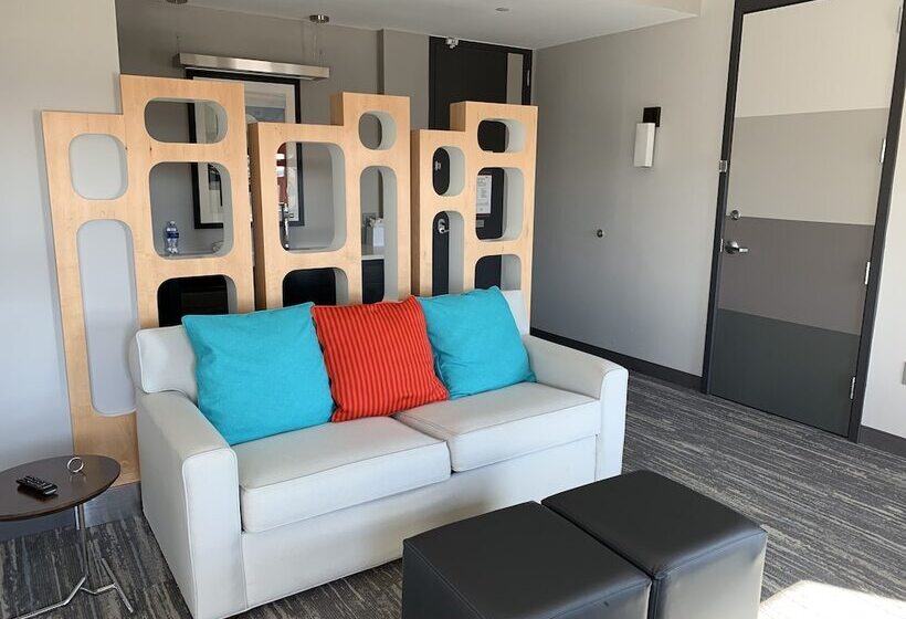 スイート, Aloft Columbus Westerville