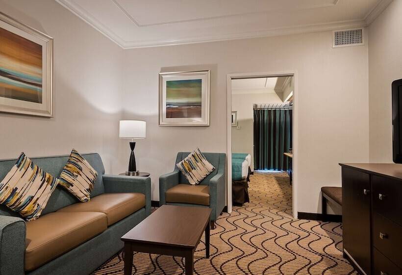 سوئیت برای معلولان, Best Western Plus Irvine Spectrum