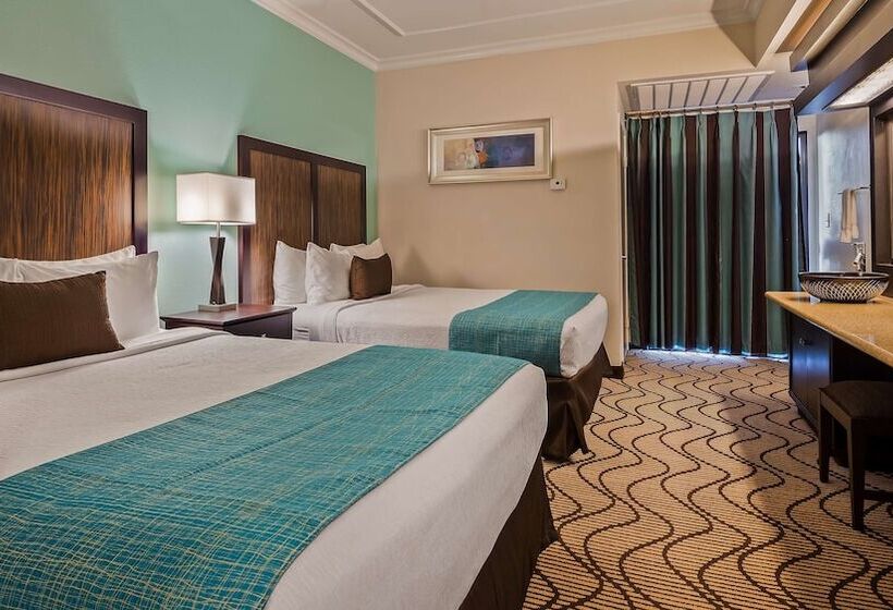 سوئیت با بالکن, Best Western Plus Irvine Spectrum