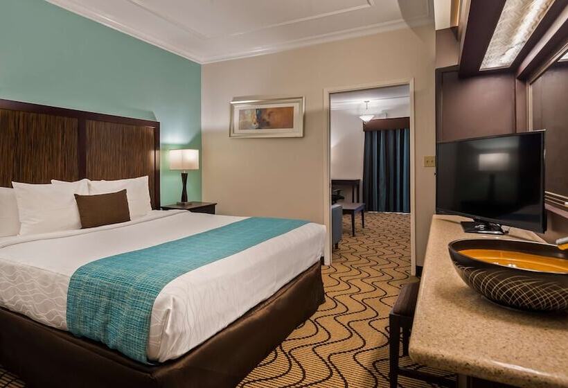 سوئیت با بالکن, Best Western Plus Irvine Spectrum