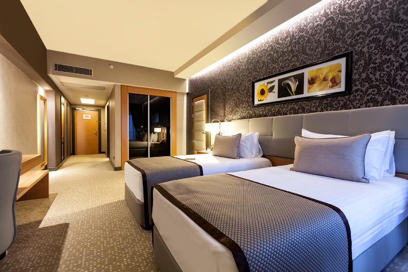 سوئیت با تخت بزرگ, Best Western Prairie Inn & Conference Center