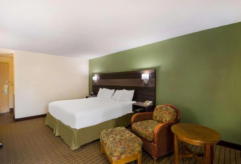اتاق استاندارد در طبقه همکف, Best Western Prairie Inn & Conference Center