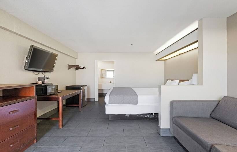 غرفة قياسية سرير مزدوج, Budget Inn And Suites Stockton Yosemite