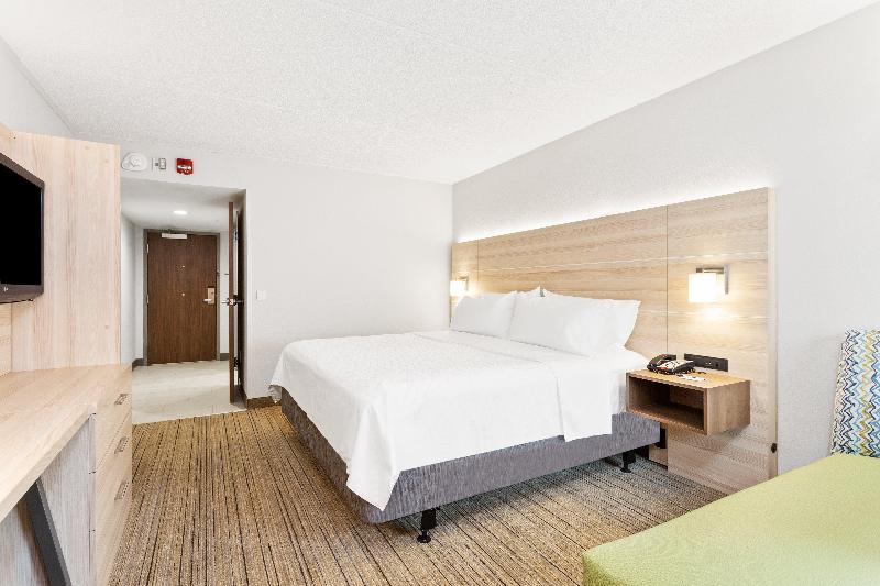 اتاق استاندارد با تخت بزرگ, Holiday Inn Express Hopewell   Fort Lee Area, An Ihg
