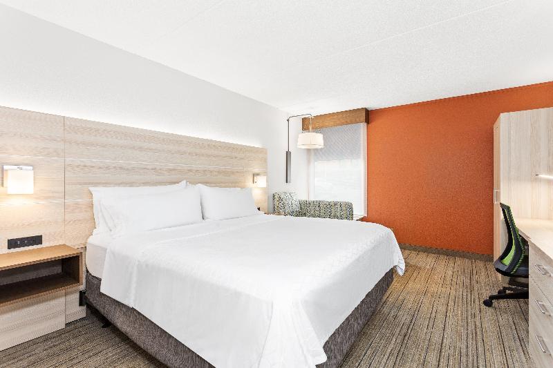 اتاق استاندارد با تخت بزرگ, Holiday Inn Express Hopewell   Fort Lee Area, An Ihg
