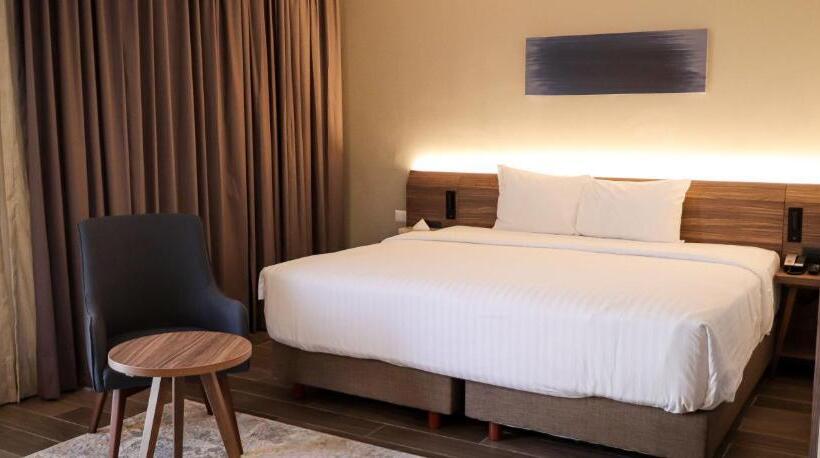 Deluxe Suite King Bed, Fujitaya Querétaro