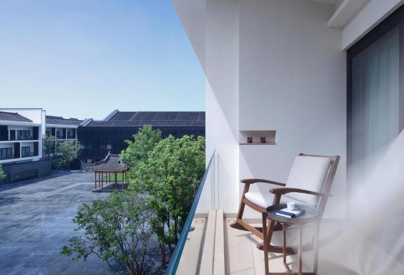 اتاق لوکس با بالکن, Naera Hotel Xitang