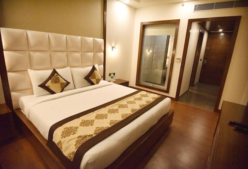 اتاق لوکس, Sk Grand