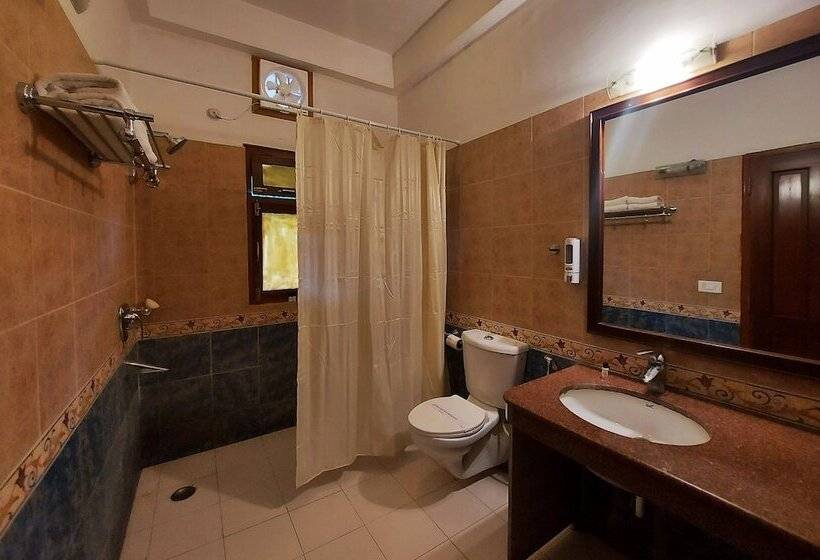 اتاق پریمیوم با چشم‌انداز باغ, Nadiya Parao Resort, Corbett