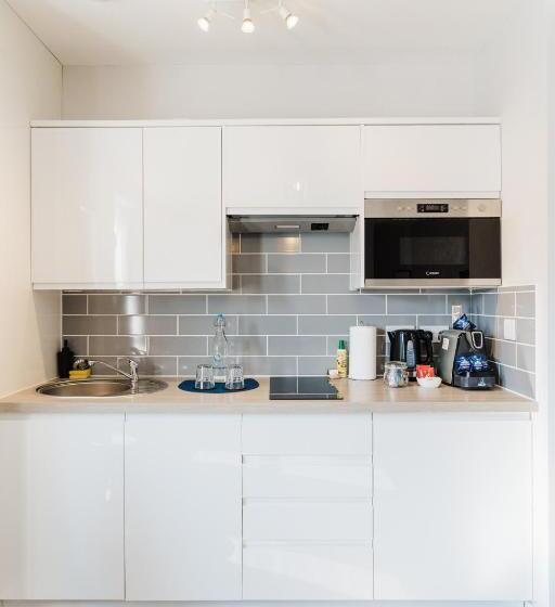 استودیوی استاندارد, Design Suites Lytham