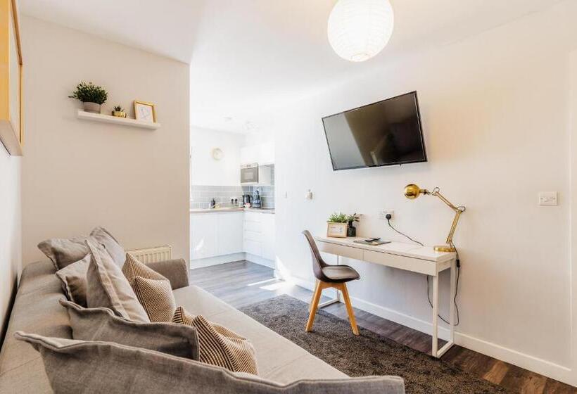 آپارتمان 1 خوابه همکف, Design Suites Lytham