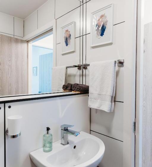 آپارتمان 1 خوابه همکف, Design Suites Lytham