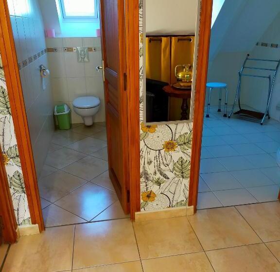 سوئیت 2 خوابه, Petit Châtelet Bis