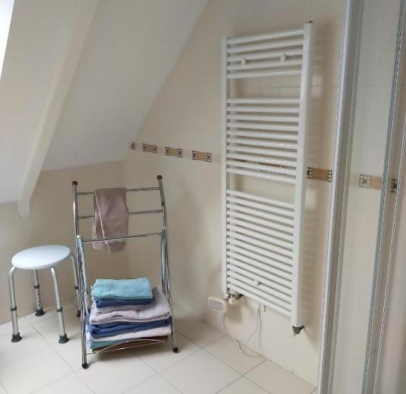سوئیت 2 خوابه, Petit Châtelet Bis