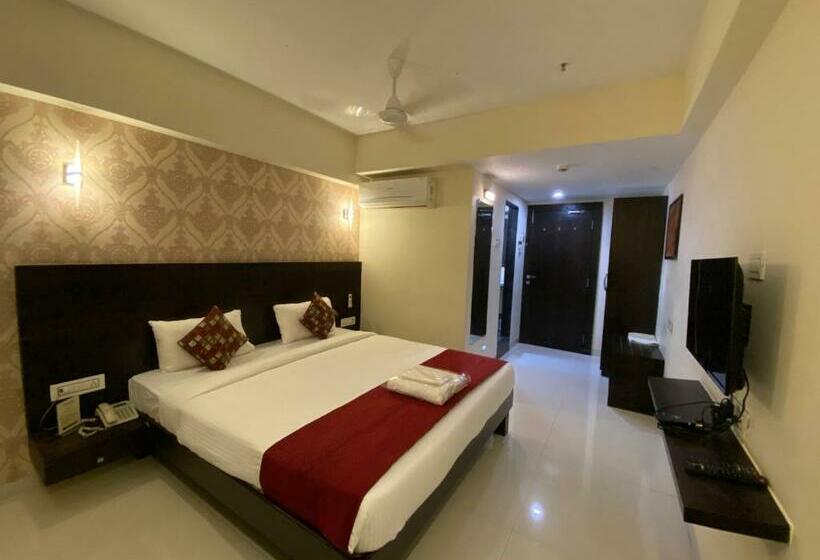 اتاق لوکس, Singh`s By Wb Inn, Vashi, Navi Mumbai