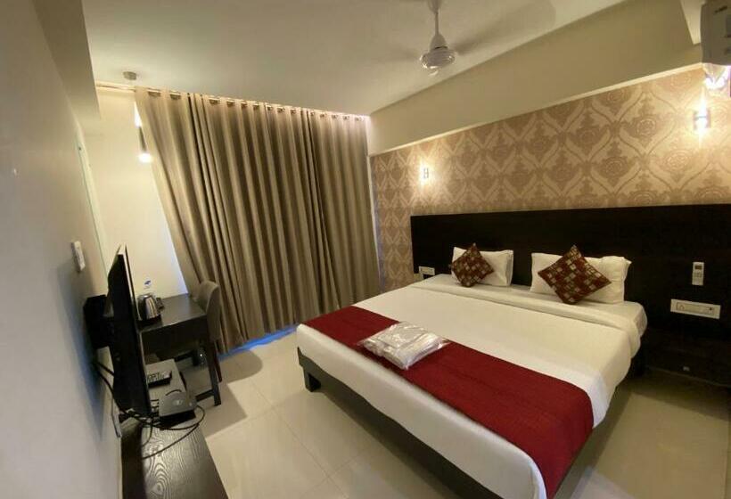 اتاق لوکس, Singh`s By Wb Inn, Vashi, Navi Mumbai