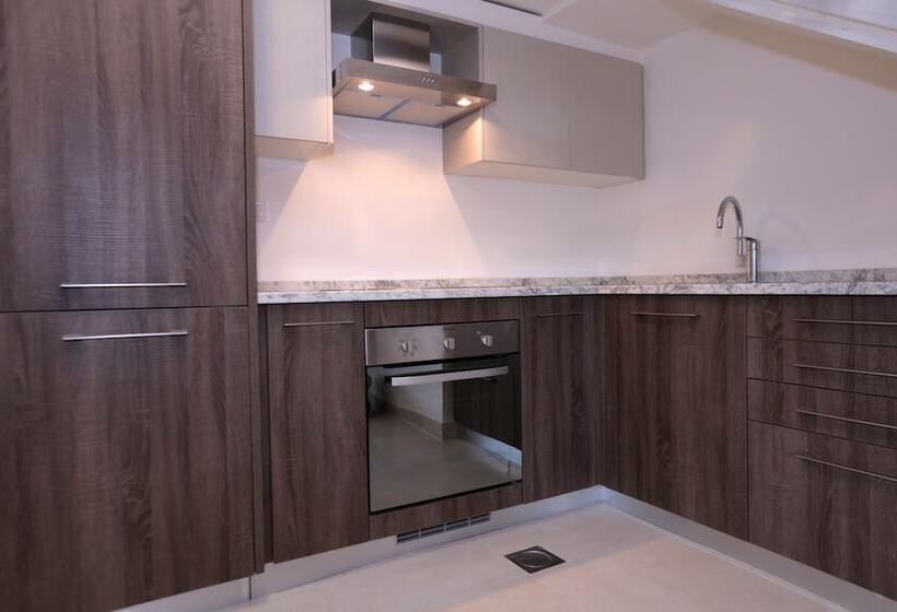 کابین, Tala Bay Residence   Families Only