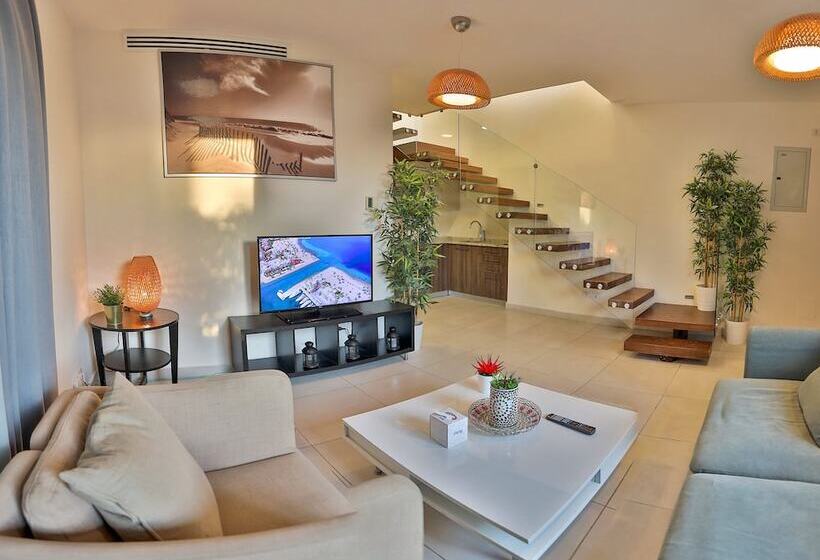کابین, Tala Bay Residence   Families Only