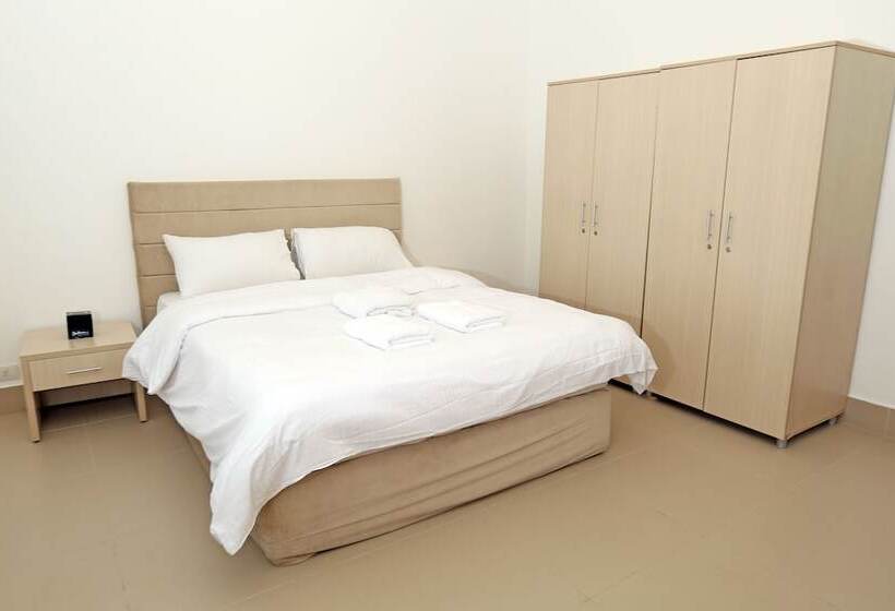 ویلای 3 خوابه با استخر, Tala Bay Residence   Families Only